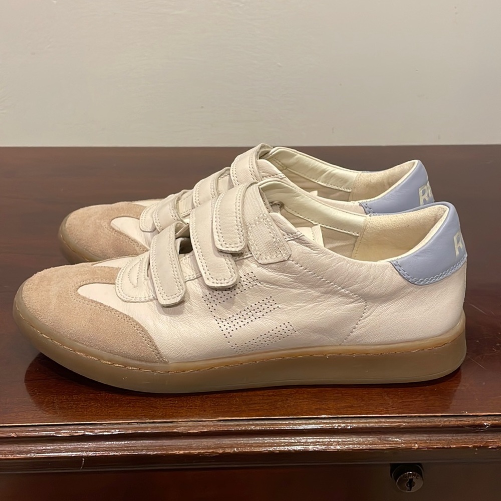 Sam Edelman Sneakers. Super comfortable. Velcro closure